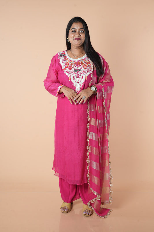 Pure Banarasi Mulchanderi with pearl detailings on yoke