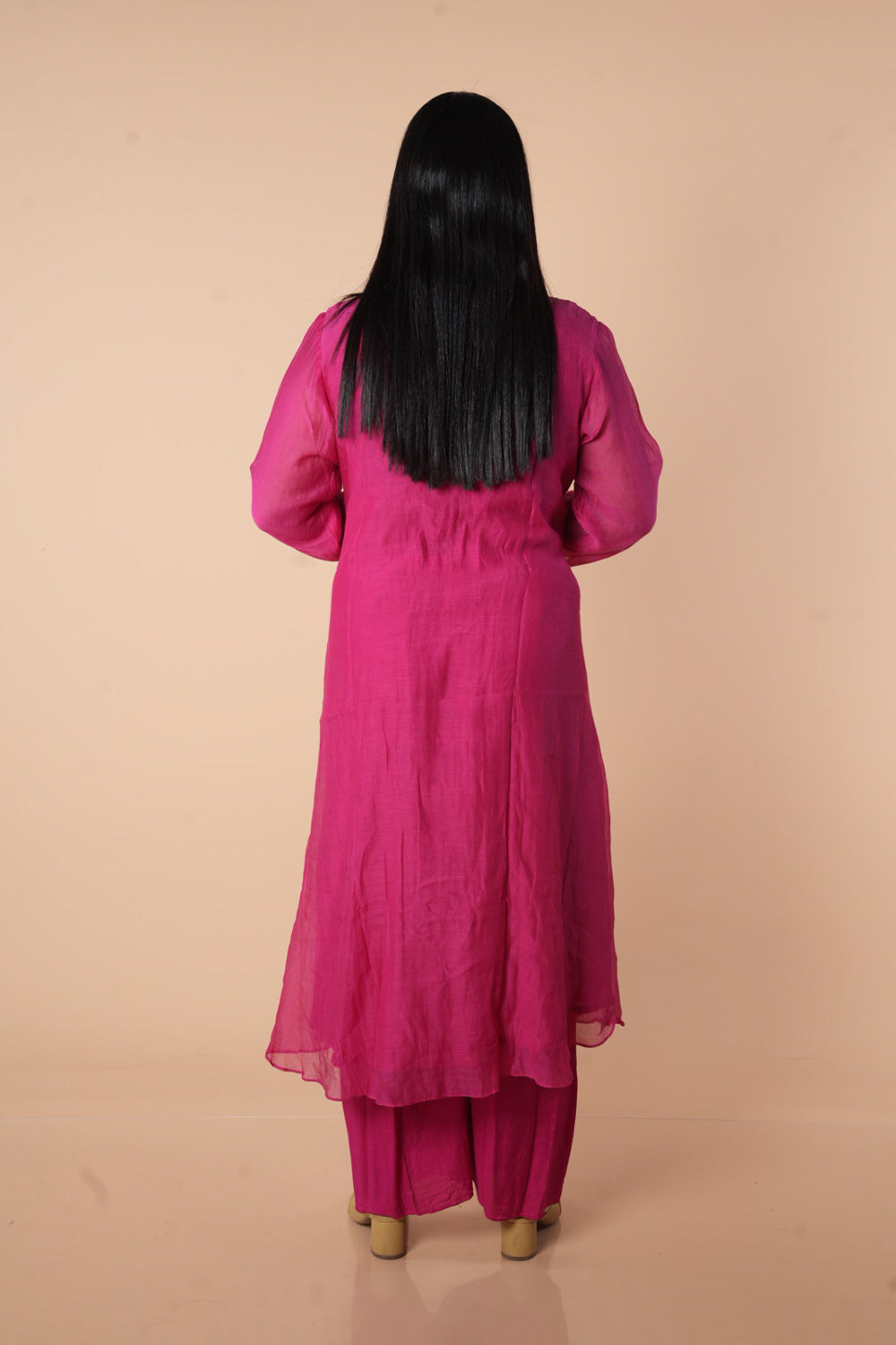 Pure Banarasi Mulchanderi with pearl detailings on yoke