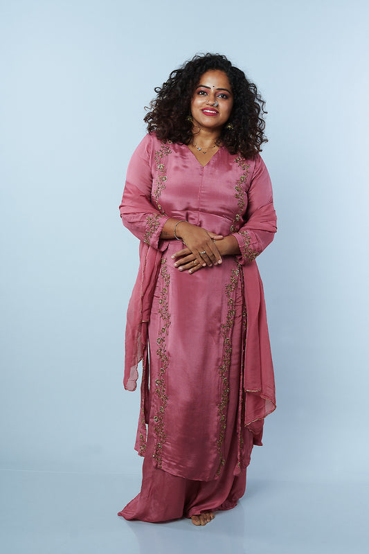 Onion Colour Front 2 slits with Handwork