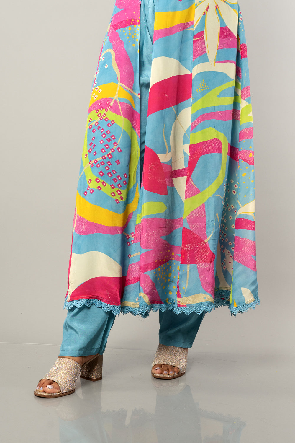 Multicolour Crepe Front slit set