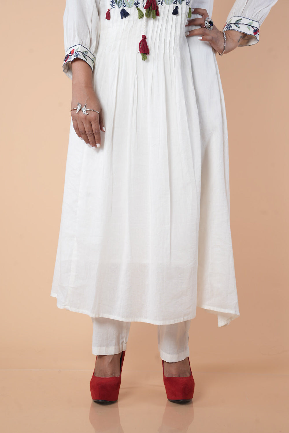 White mulcotton with crane embroidery work kurti pant