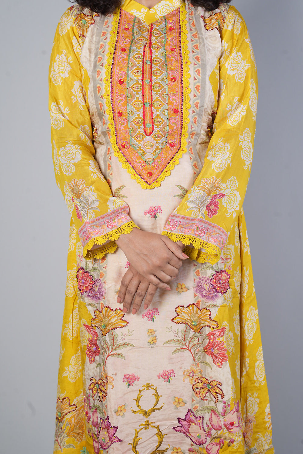 Light yellow and Cream colour kashmiri print C cut Suit set