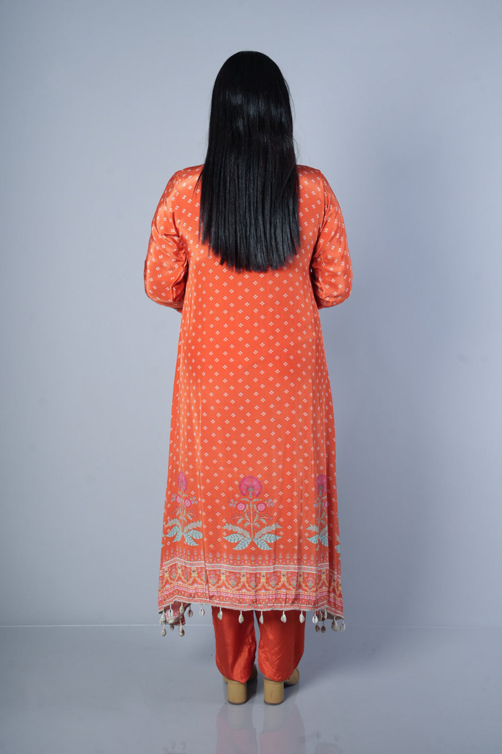 Orange C cut shell work pure crepe suit set