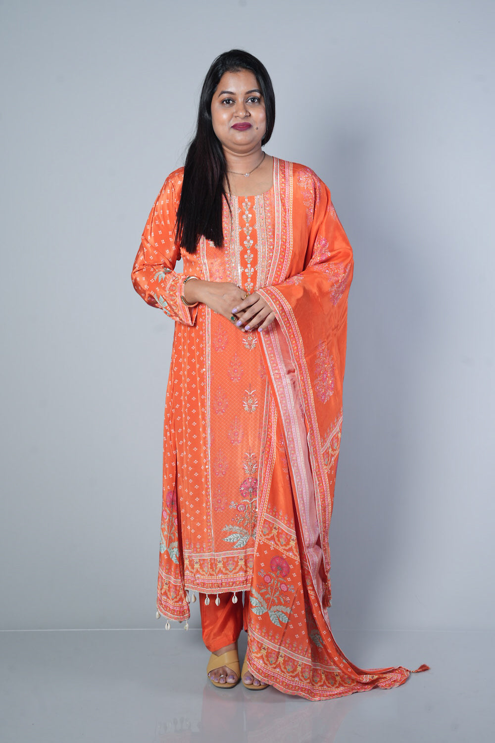 Orange C cut shell work pure crepe suit set