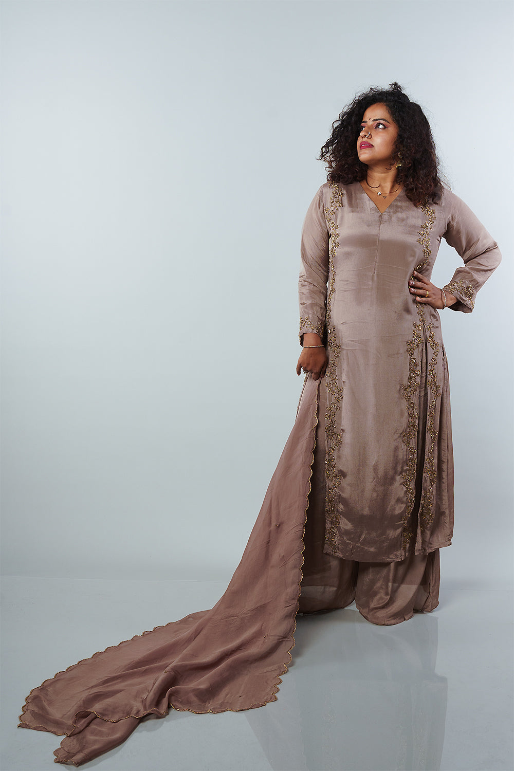 Mouse Colour Front 2 slits with Handwork