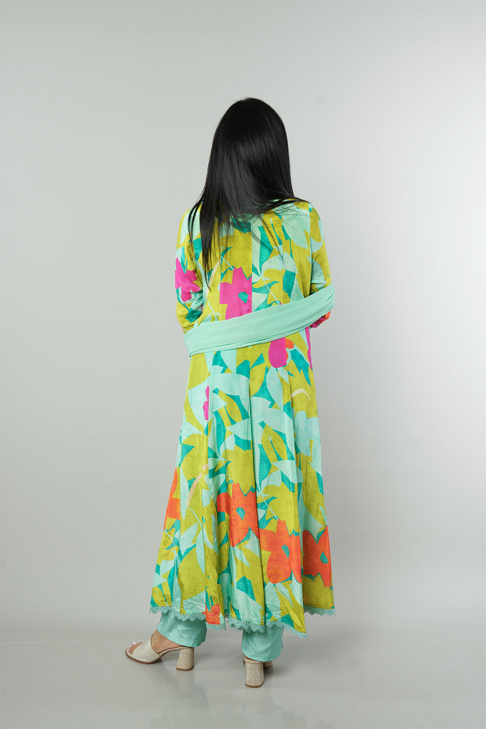 Multicolour Crepe Front slit set
