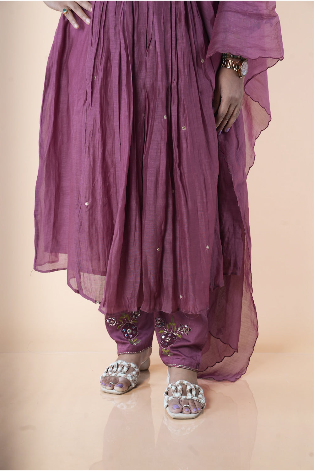 Mirror work pure Banaras Mulchanderi with suttle neck detailings