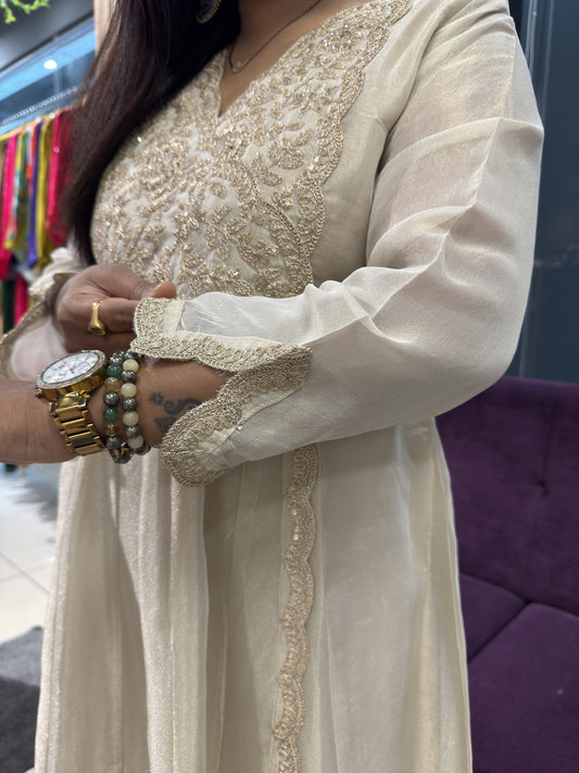 Premium Tissue Designer Angrakha Article