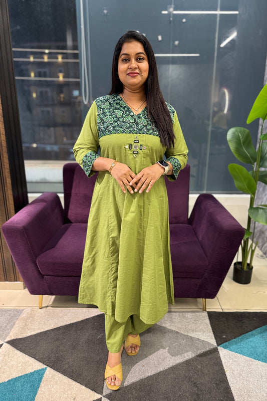 Green Mirror work cotton kurti pant dupatta