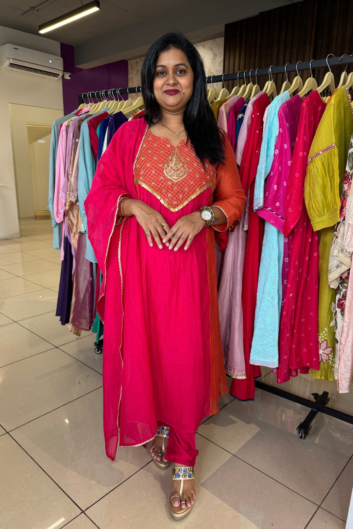 Inayra double colour mulchanderi suit set