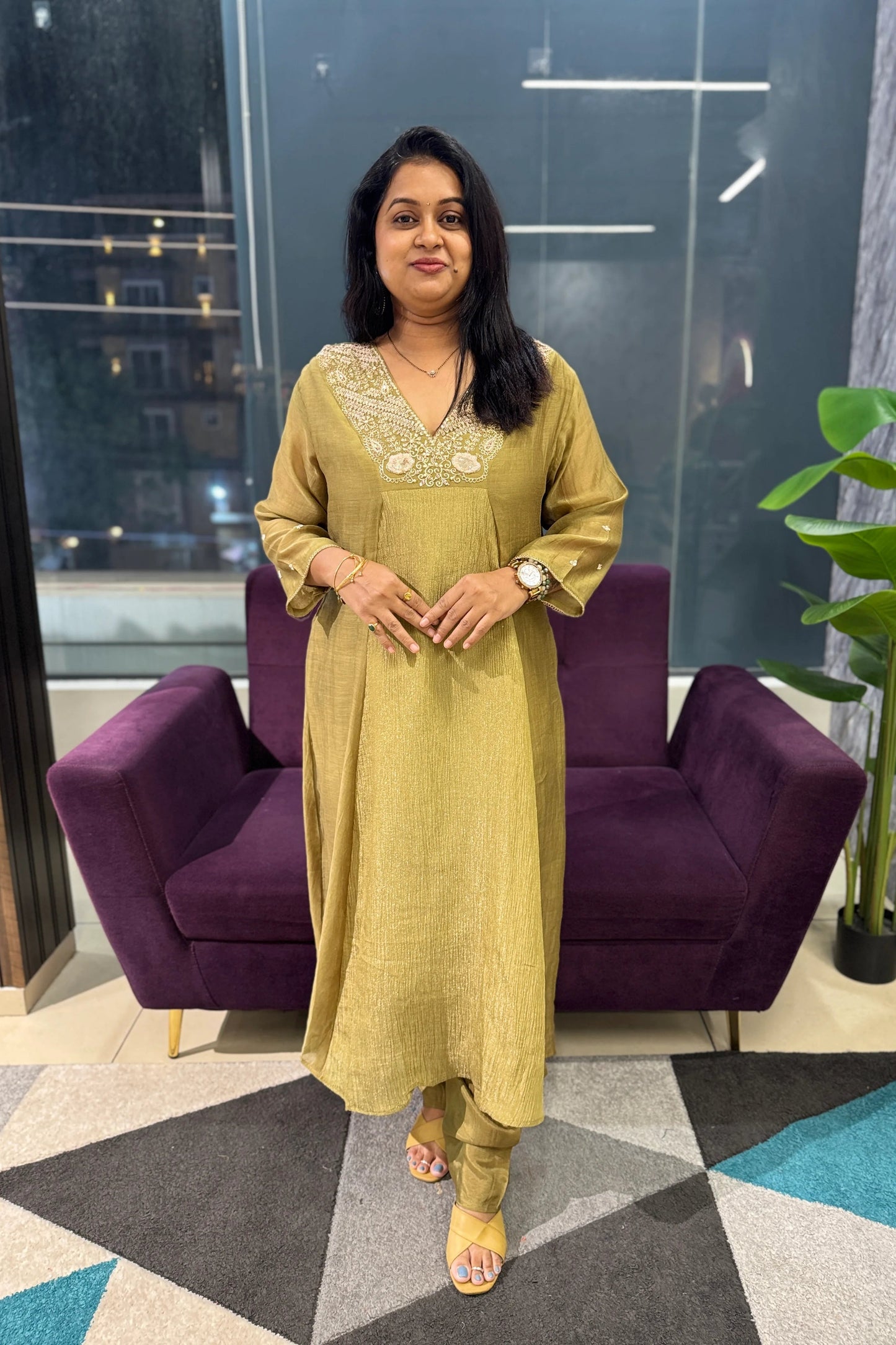 Kiara Mulchanderi tissue Suit Set