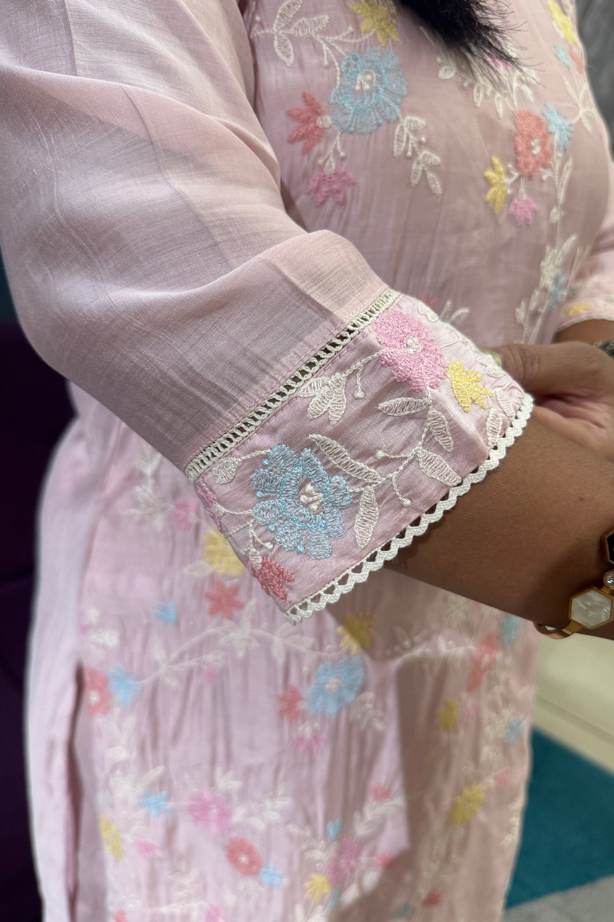 Tanvi Mulchanderi Suit Set