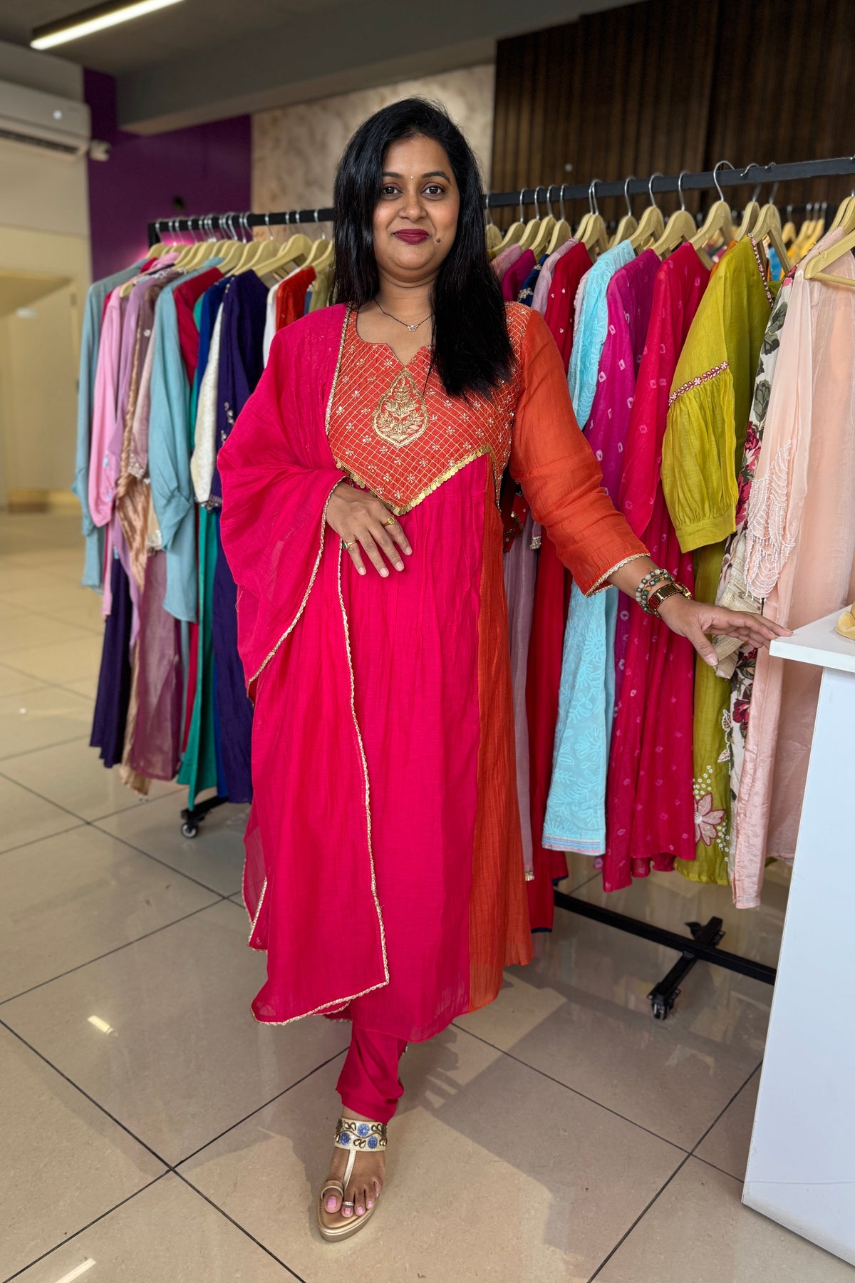 Inayra double colour mulchanderi suit set