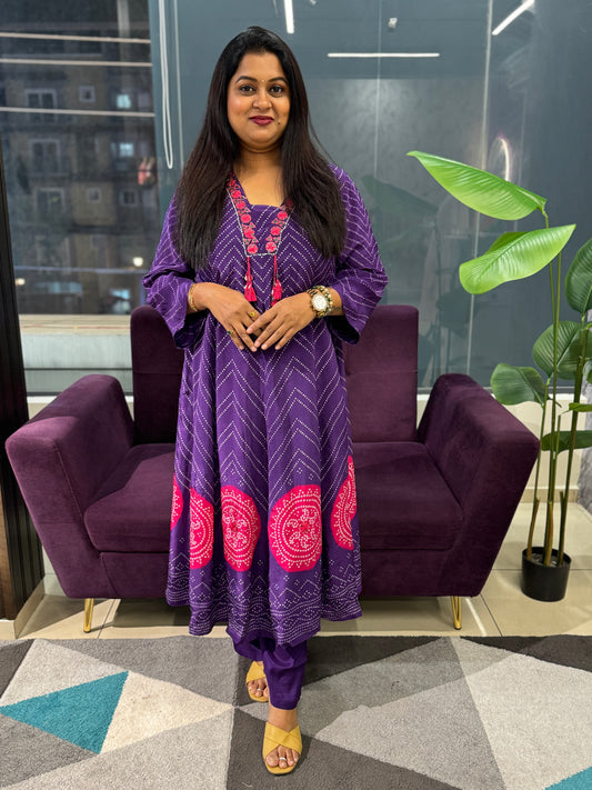 Pure Crepe Bandini Suit set with real mirror work