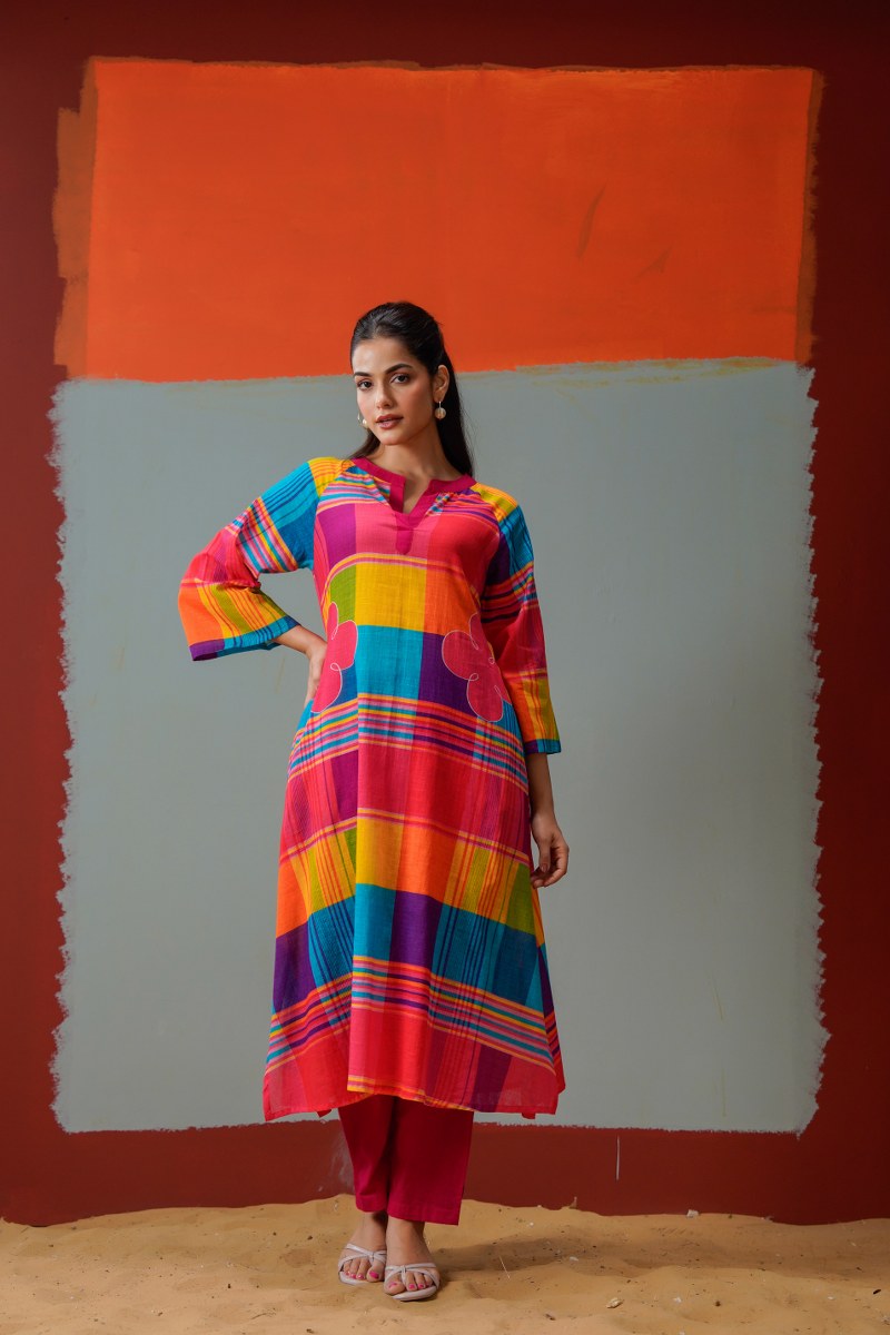 Checks Pattern Multi colour Kurti Pant