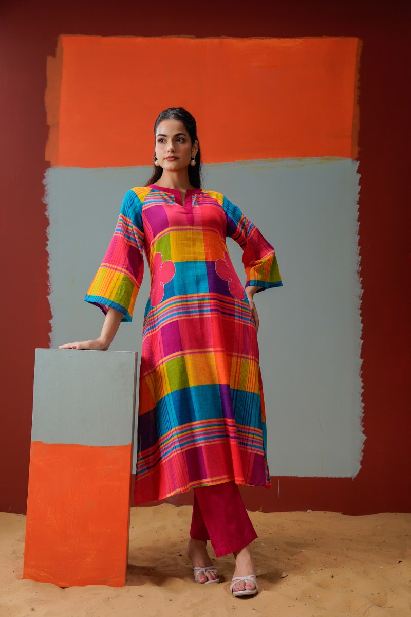 Checks Pattern Multi colour Kurti Pant