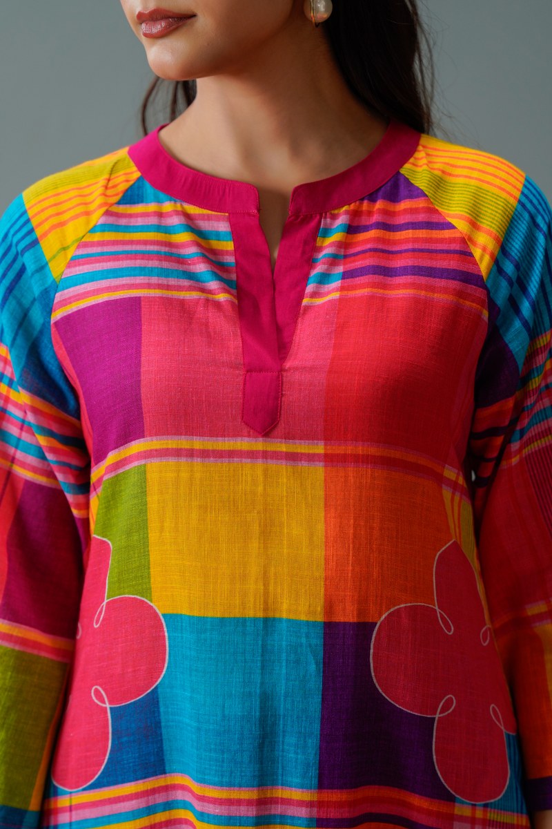 Checks Pattern Multi colour Kurti Pant