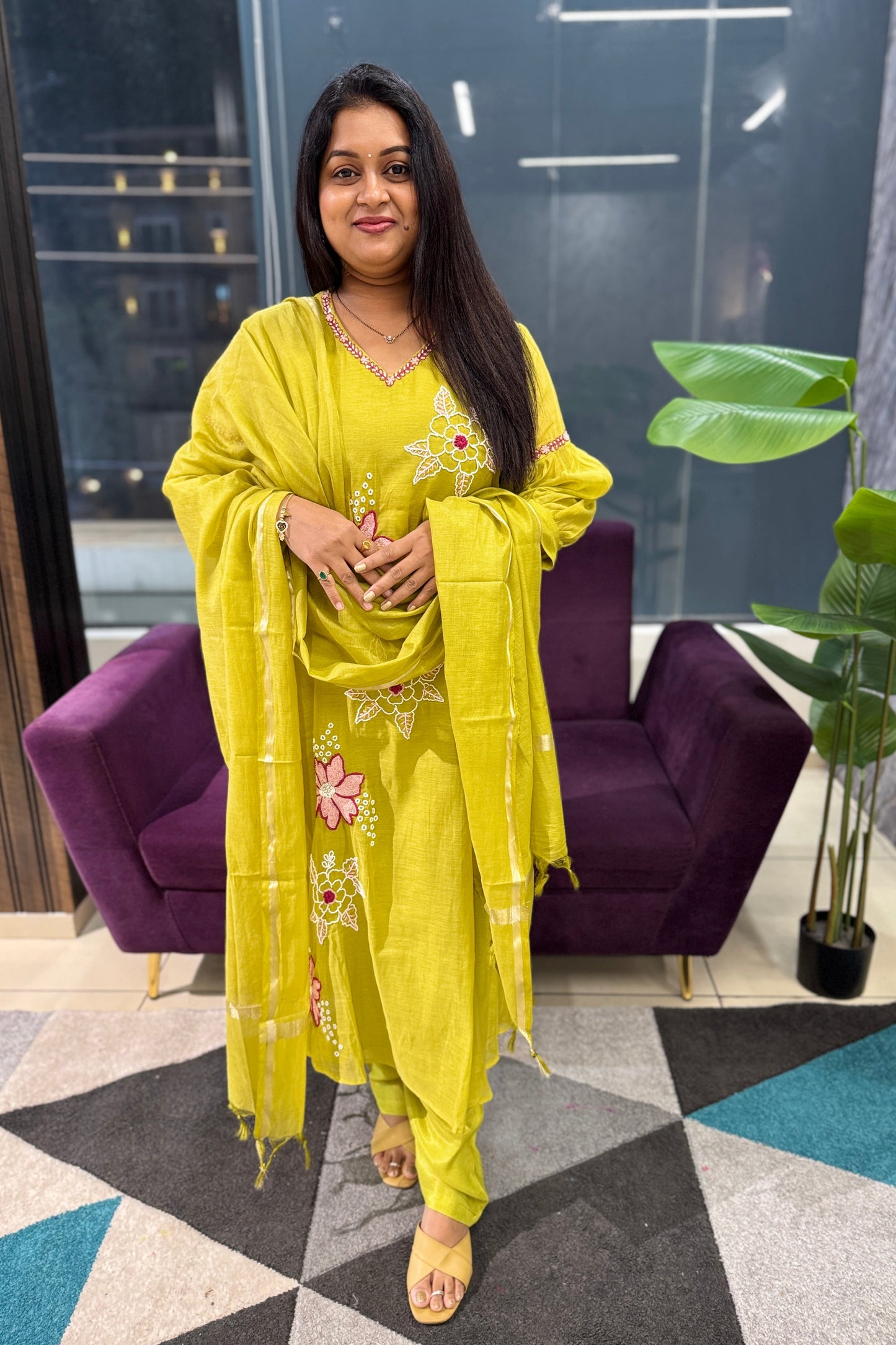 Mulchanderi with Knot work and Designer Sleeves