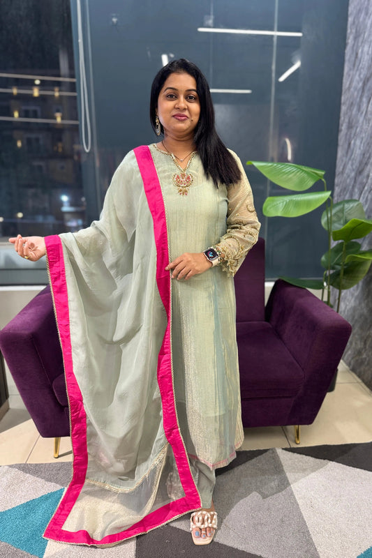 Evara Tissue Designer Suit Set